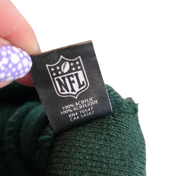 ๐ โ47 Brand NFL Kids Green Bay Packers Logo Striped Pom Pom Beanie ๐ - Picture 5 of 5